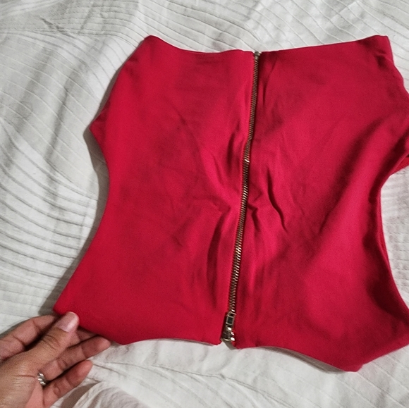 Top - Picture 4 of 4